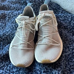 ARKYN Primeknit Shoes women’s size 8